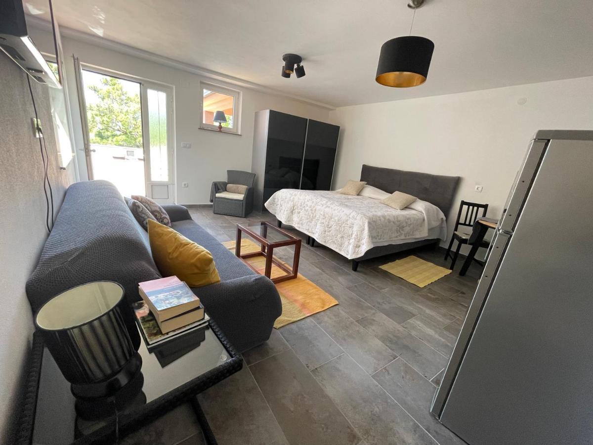 Apartments Villa Antonia Jadranovo Luaran gambar